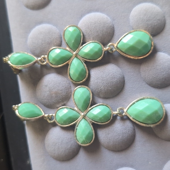Emerald and Gold Long Flower Earrings - Picture 7 of 7